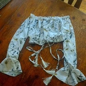 Boho Floral Bell Sleeve Crop Top w/Hassle ties